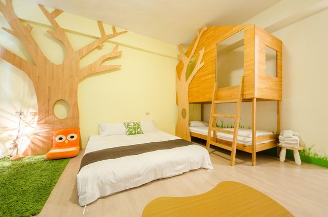 Anping two parent-child bed and breakfast-Tree House Triple Family Room-1