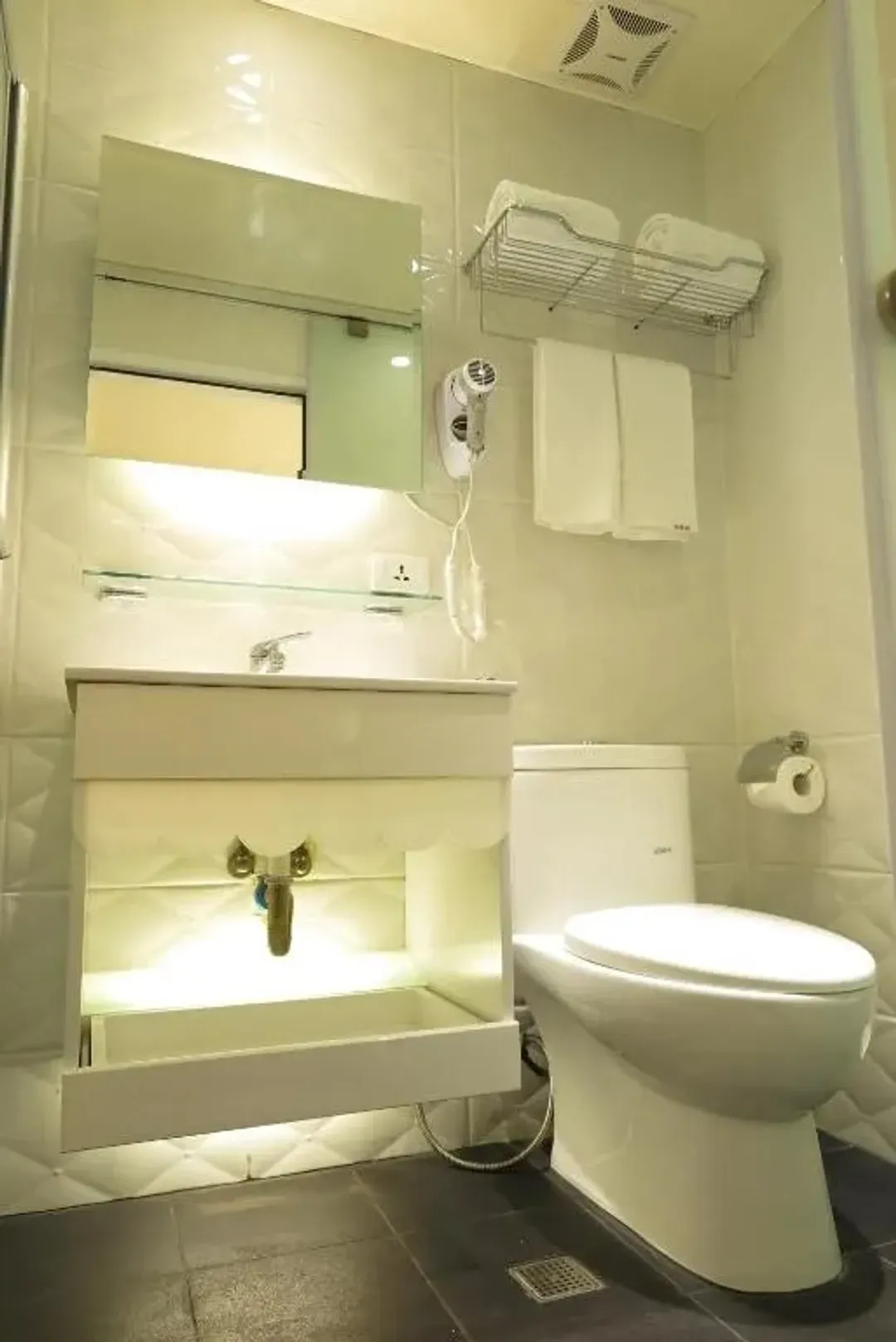 Enjoy Hotel - Taoyuan Branch