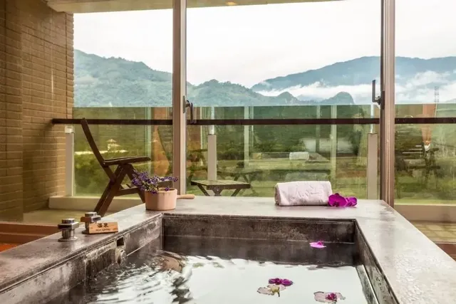Luminous Hot Spring Resort & SPA-DS Building Deer View Double Deluxe Room in the building｜2026 Spring Festiva-2