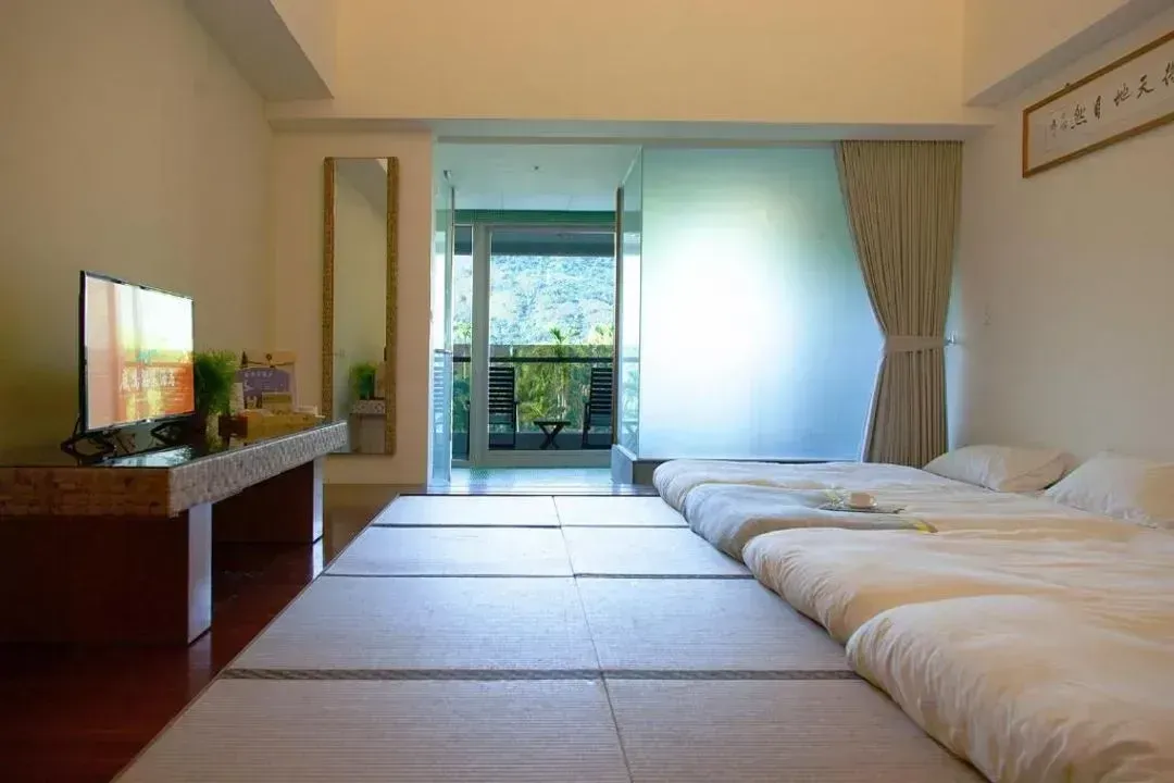 Luminous Hot Spring Resort & SPA