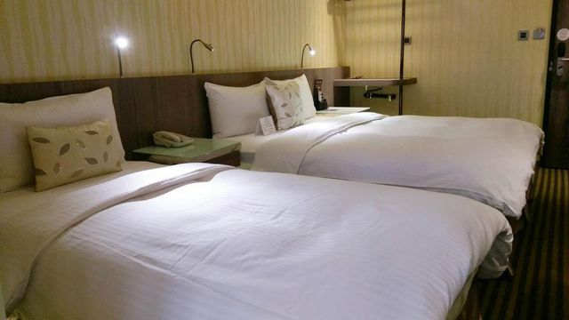 Hotel Bnight-Deluxe Triple Room-1