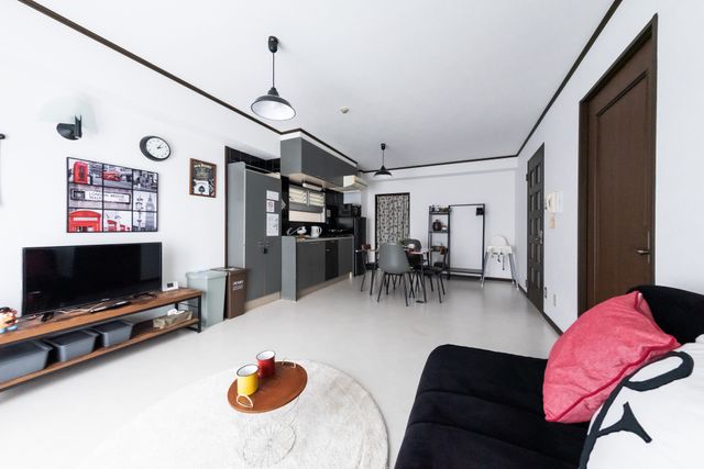 Living & Dining