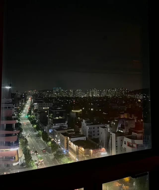 [신규] 홍대입구역 9초美麗的漢江日落景觀-弘大入口站步行3分鐘 美麗的日落城市景觀 | 5人入住-8