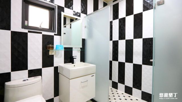Partly sunny B & B-微風綠六人房-4