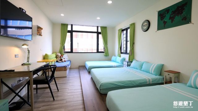 Partly sunny B & B-微風綠六人房-1