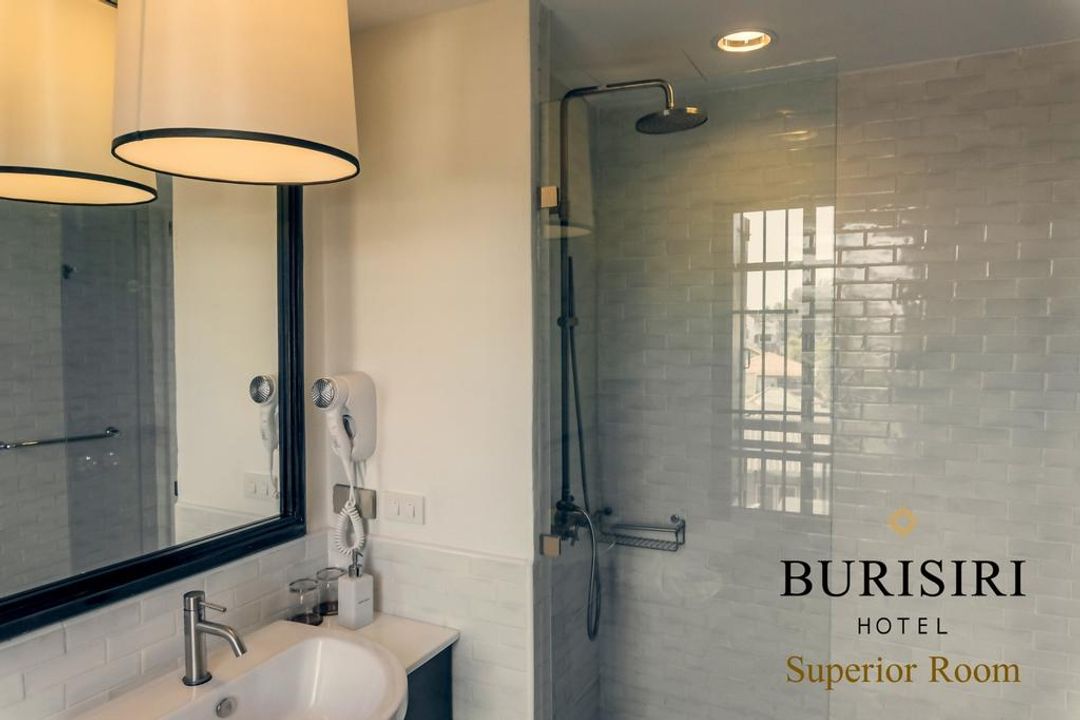 Buri Siri Hotel