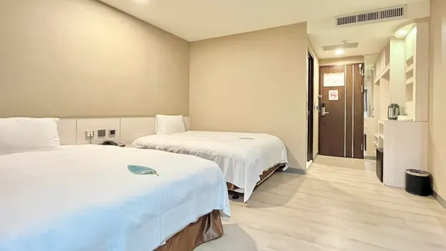 緻麗伯爵酒店-標準雙人雙床房(無窗)-2