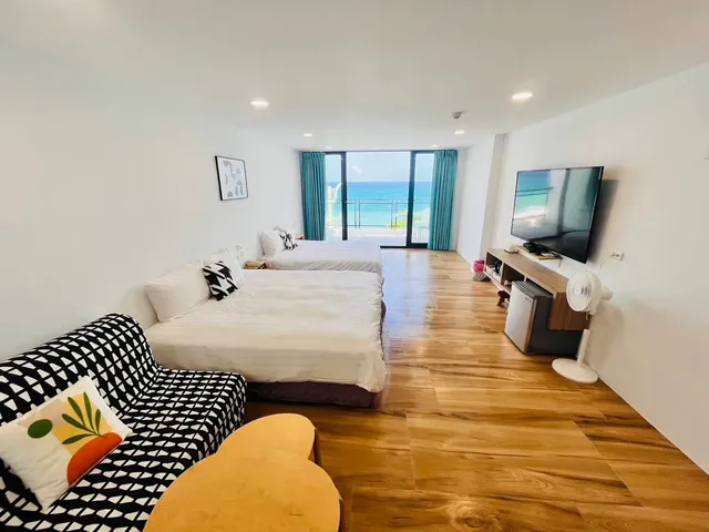 Kenting Bed and Breakfast. Iwate Hotel-Ocaen view room l Ocean View Family Room-1