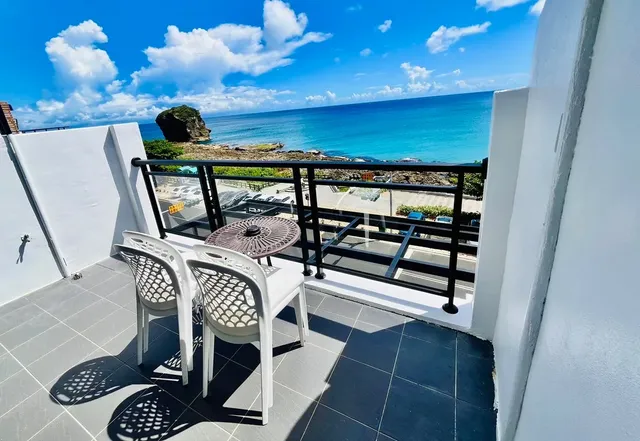 Kenting Bed and Breakfast. Iwate Hotel-Ocaen view room l Ocean View Family Room-2