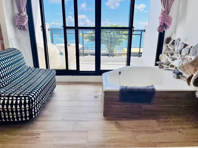 Kenting Bed and Breakfast. Iwate Hotel-Ocaen view room l Ocean View Double Room-5