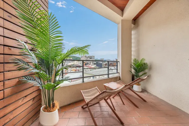 ItaThao Smart Stay with Elevator-Double room with balcony-9