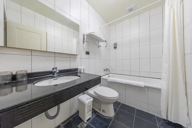 ItaThao Smart Stay with Elevator-Double room with balcony-13