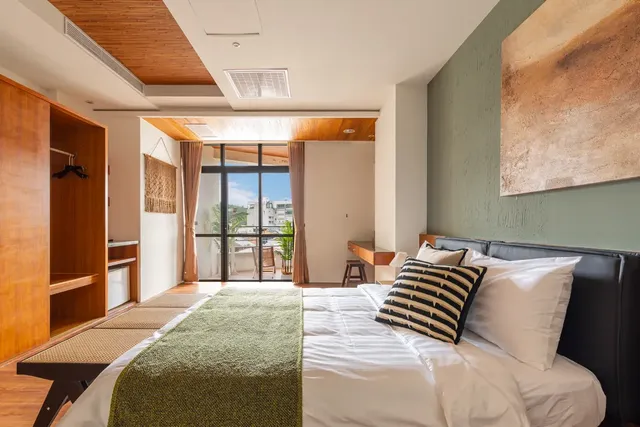 ItaThao Smart Stay with Elevator-Deluxe double room with balcony-7