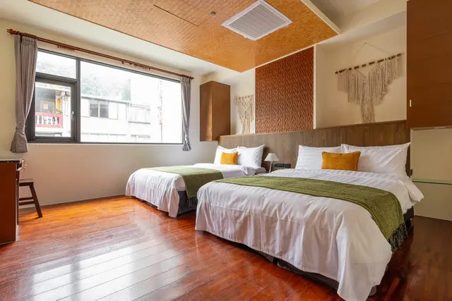 ItaThao Smart Stay with Elevator-Quadruple room with bathtub-11