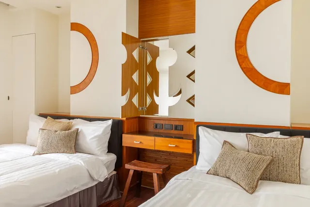 ItaThao Smart Stay with Elevator-Quadruple room with balcony-12