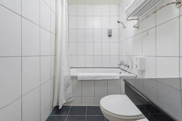 ItaThao Smart Stay with Elevator-Quadruple room with mountain view-14