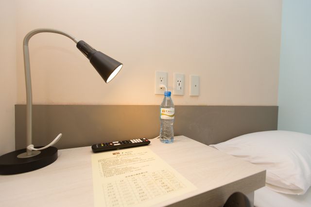 CHECK inn New Taipei LuZhou-Standard Single Room with shared bathroom ,No Window-5