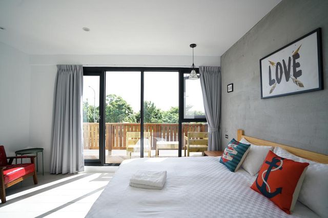 The Red Hotel-Double Room Sea View-2