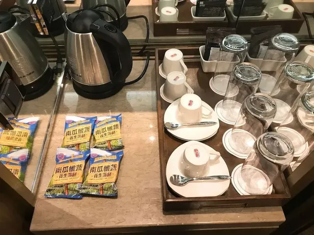 【高鐵假期】 翰品酒店高雄2日自由行｜近鹽埕埔站、駁二藝術特區-【29天前預購優惠】- 【29天前早鳥】雅緻家庭房(2中床，含早餐)-3