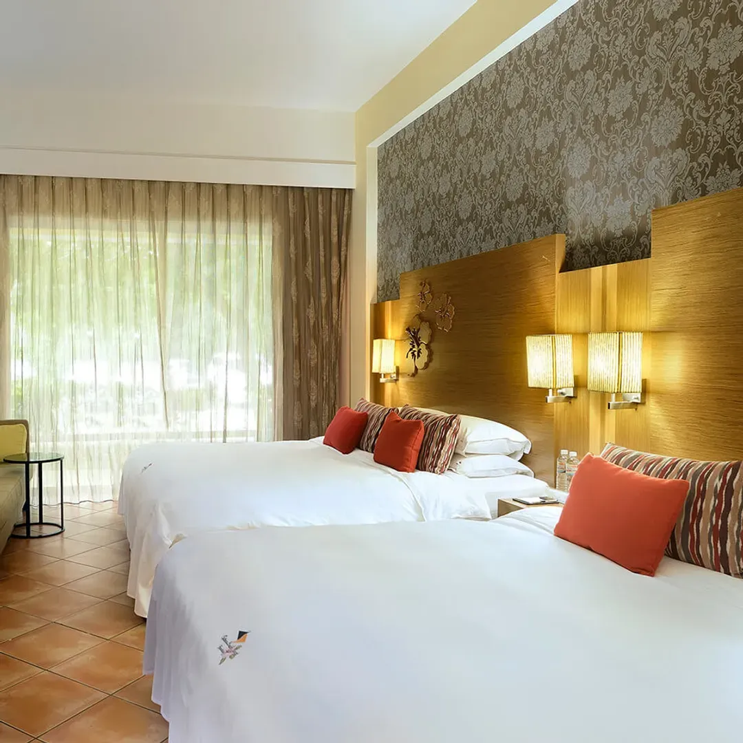 【High Speed Rail Holiday】 2-Day Free Travel at Kenting Chateau Beach Hotel