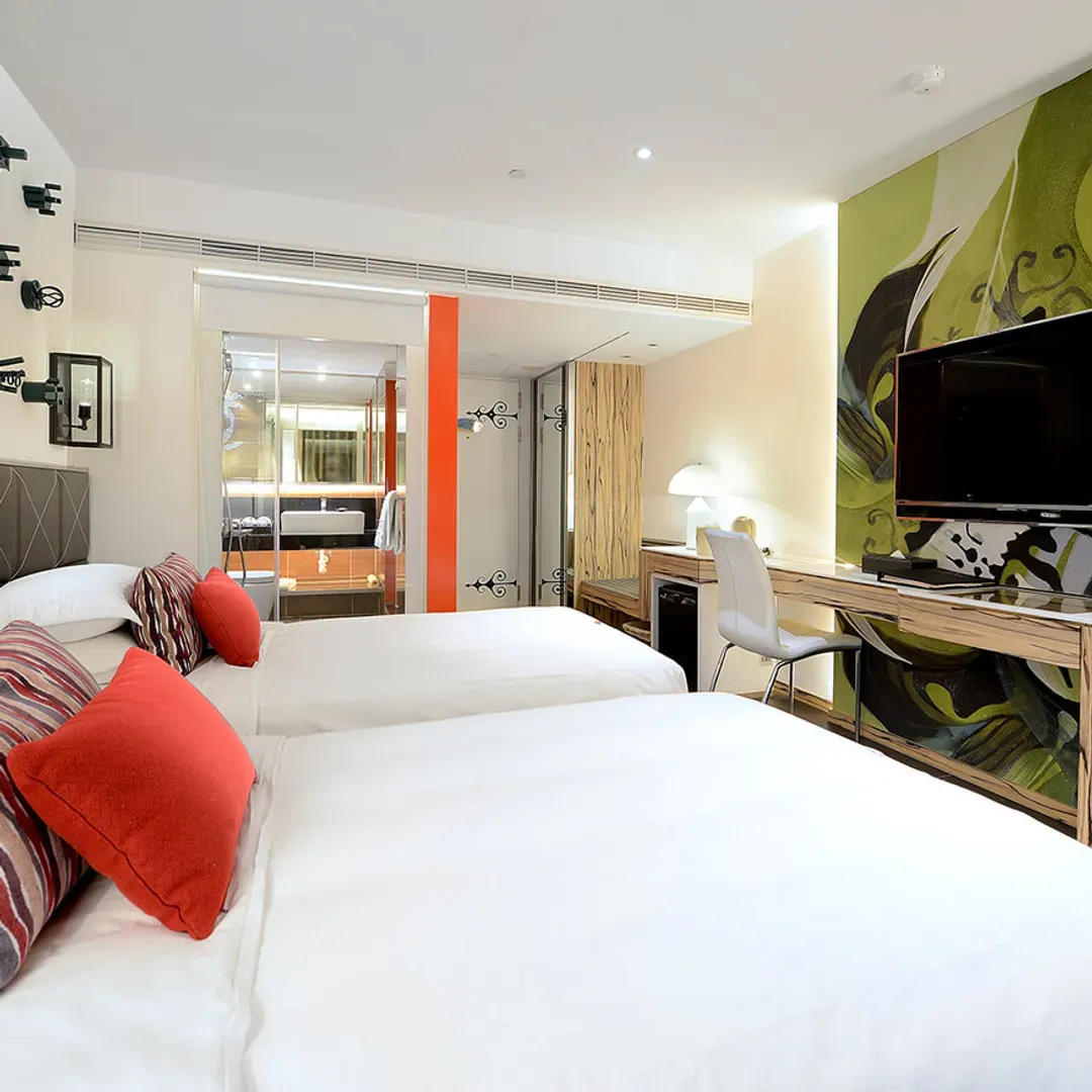 【High Speed Rail Holiday】 2-Day Free Travel at Kenting Chateau Beach Hotel