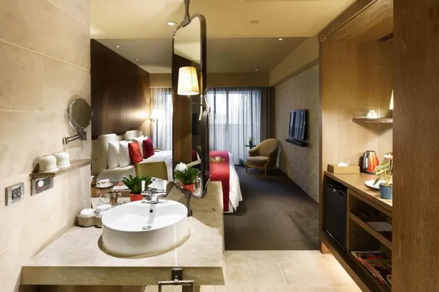 【High Speed Rail Holiday】 2-Day Free Travel in Taipei at Grand Palais Hotel-Superior Queen No Window  (Room only) (1 medium bed or 2 small beds/no window)-5