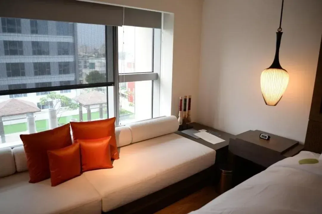 【High Speed Rail Holiday】 2-Day Free Travel at Silks Place Tainan