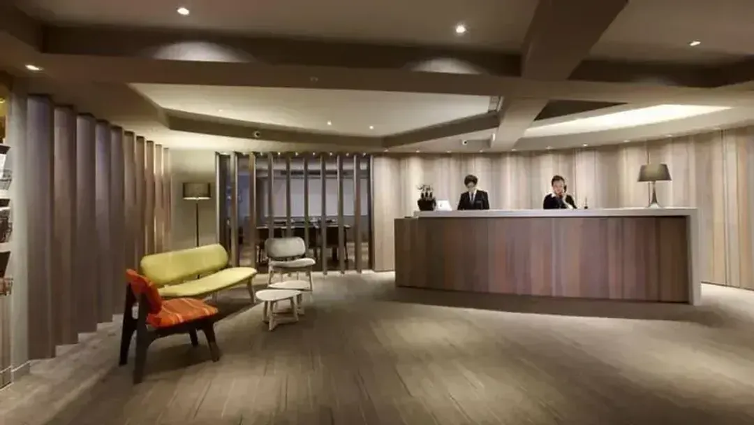 【High Speed Rail Holiday】 Royal Inn Taipei Linsen 2-Day Free Tour