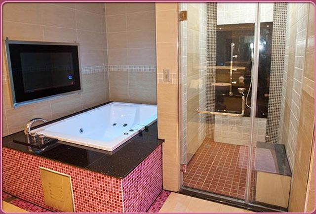 Wei Feng Exquisite Motel - Kaohsiung Nanzhao-Business Quadruple Room - No Garage-3