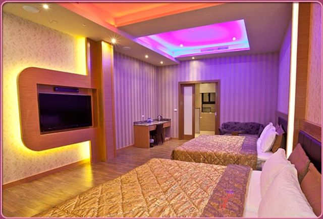 Wei Feng Exquisite Motel - Kaohsiung Nanzhao-Business Quadruple Room - No Garage-2