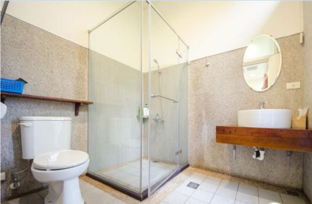 Lilac-Clove villa for 8 people (3 rooms + guest restaurant + kitchen)-7