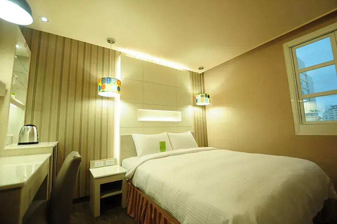【High Speed Rail Holiday】Kangqiao Hotel Kaohsiung． Zhongshan Bade Pavilion 2-day free travel