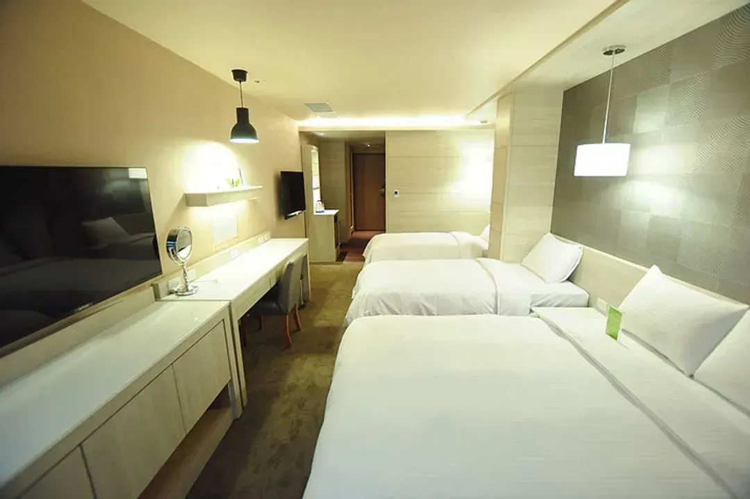 【High Speed Rail Holiday】Kangqiao Hotel Kaohsiung． Zhongshan Bade Pavilion 2-day free travel