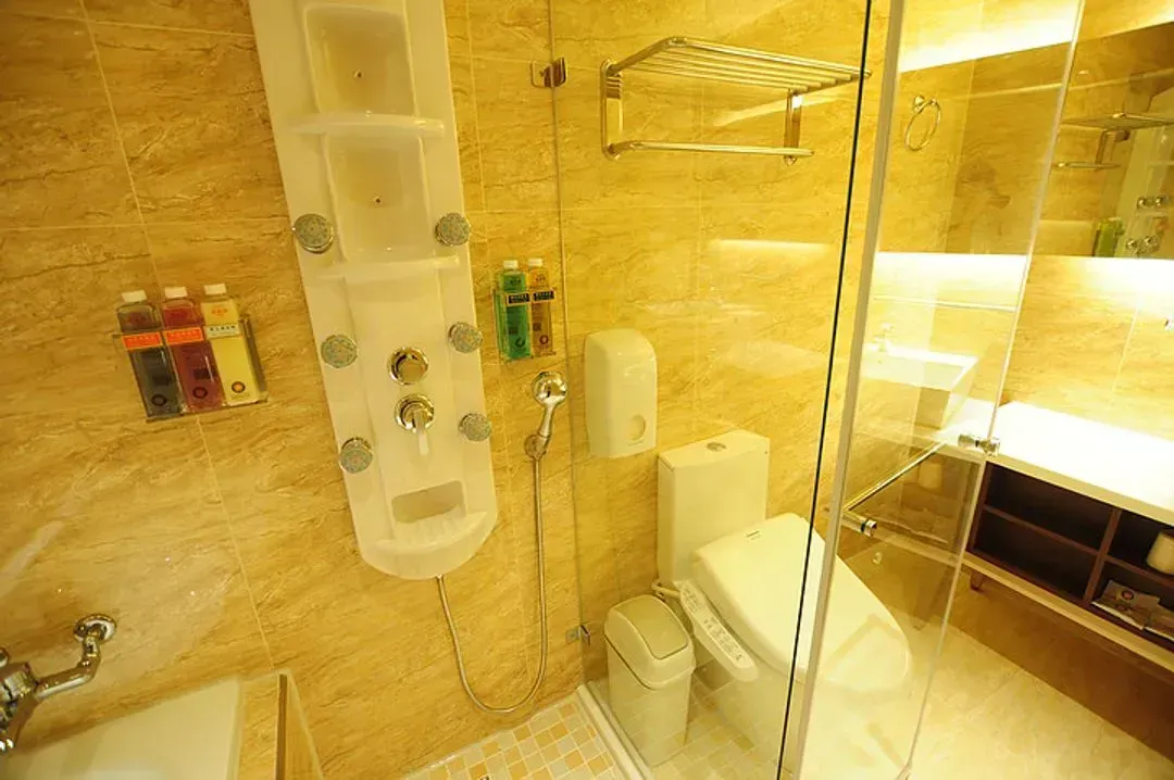 【High Speed Rail Holiday】Kangqiao Hotel Kaohsiung． Zhongshan Bade Pavilion 2-day free travel