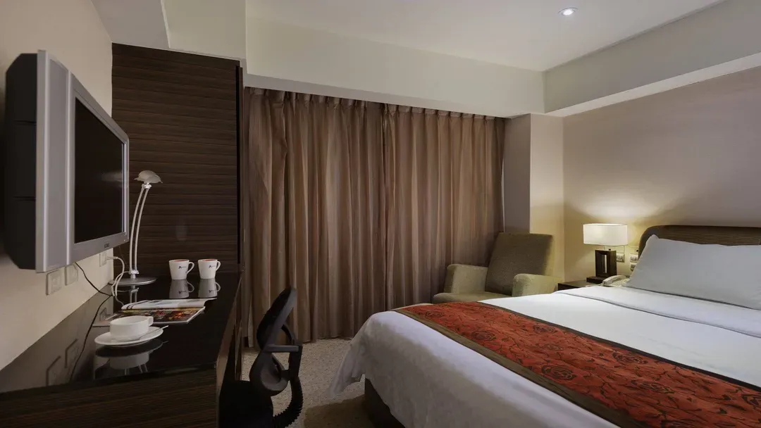 【High Speed Rail Holiday】 2-Day Free Travel at Kodak Hotel Taipei 1
