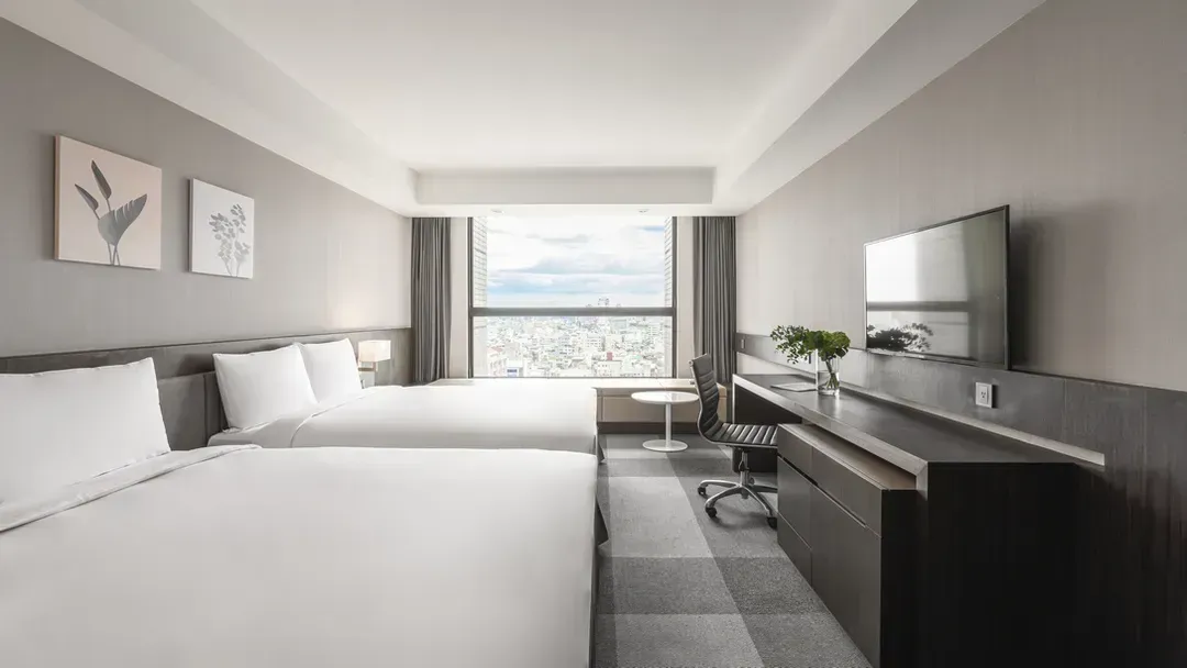 【High Speed Rail Holiday】 2-Day Free Trip to Lakeshore Hotel Tainan