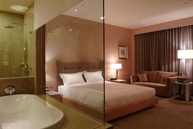 Taipung Suites Hotel-Superior double room-2
