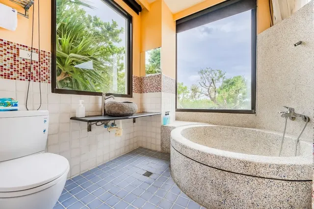 서던 선 홈스테이 북관 (Southern Sun Homestay North House)-King Room with Garden View-11