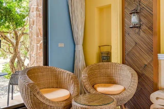 서던 선 홈스테이 북관 (Southern Sun Homestay North House)-King Room with Garden View-10