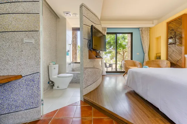 서던 선 홈스테이 북관 (Southern Sun Homestay North House)-King Room with Garden View-2