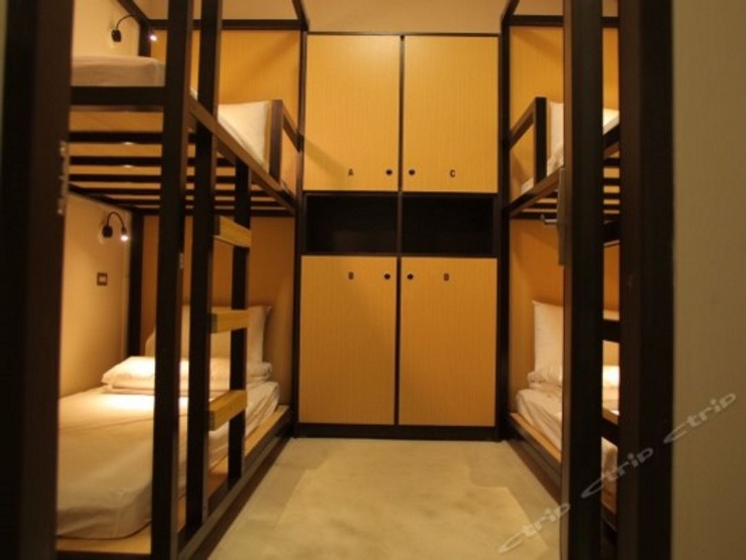 Dongmen 3 Capsule Inn