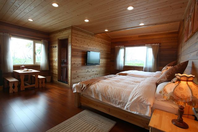 北方札特｜鄰近羅東夜市-木屋館 Log Cabin 203四人套房-1