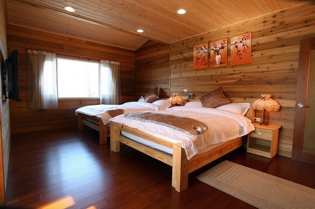 北方札特｜鄰近羅東夜市-木屋館 Log Cabin 203四人套房-2