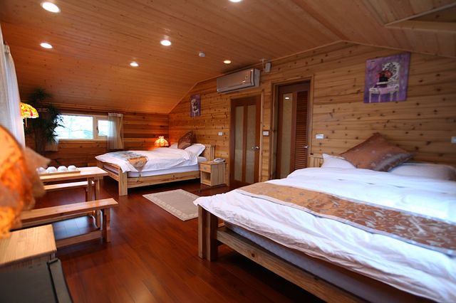 北方札特｜鄰近羅東夜市-木屋館 Log Cabin 301四人套房-1