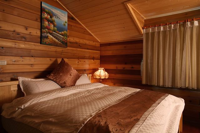 北方札特｜鄰近羅東夜市-木屋館 Log Cabin 302四人套房-3