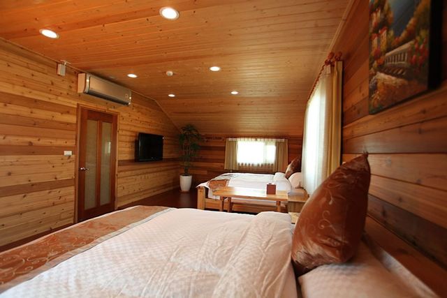 北方札特｜鄰近羅東夜市-木屋館 Log Cabin 302四人套房-1