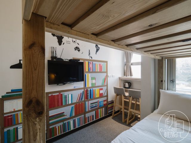 CJ ホテル｜オプションの数量限定ロフトルーム-Standard twin room-2