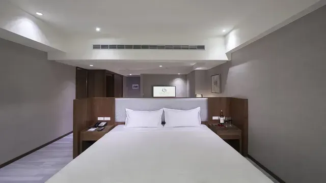 Grand BAY Resort-2025 Honeymoon Room (2 people)-without breakfast-3