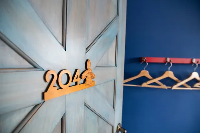 Say Yeah Inn-204 Enjoy the blue quadruple room-1