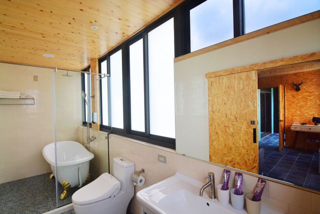 Say Yeah Inn-03 Enjoyable Triple Room-2